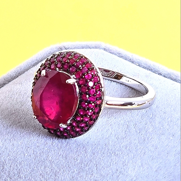 925 Sterling Silver Ring Sz 7.75  with Natural  Ruby Gemstone - Picture 3 of 15